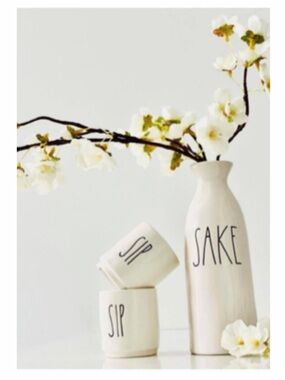 NEW Rae Dunn SAKE Pitcher & SIP Shot Cups Set White Ceramic Japanese Drinkware